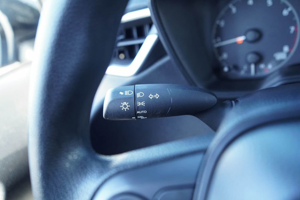 Used 2025 Toyota Corolla LE image 26