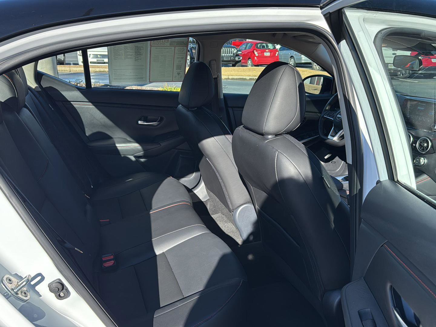 Used 2024 Nissan Sentra SR w/ SR Premium Package image 11