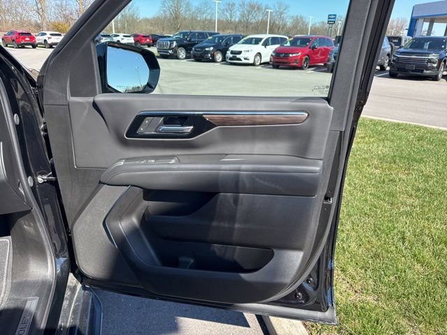 Used 2025 Chevrolet Tahoe LT image 19