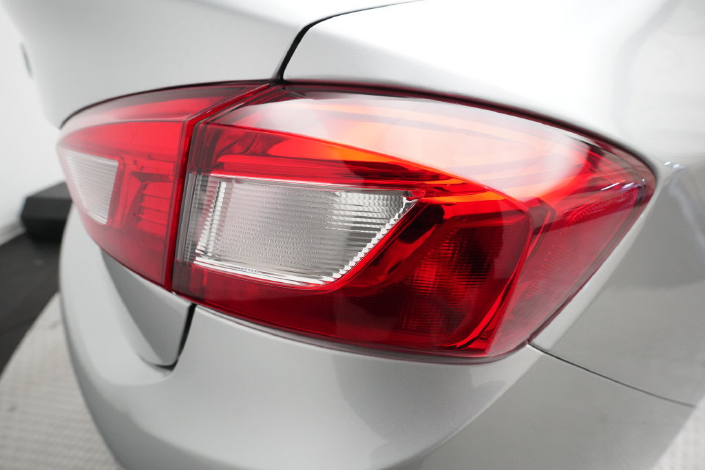 Used 2019 Chevrolet Cruze LS w/ LS Convenience Package FWD image 11