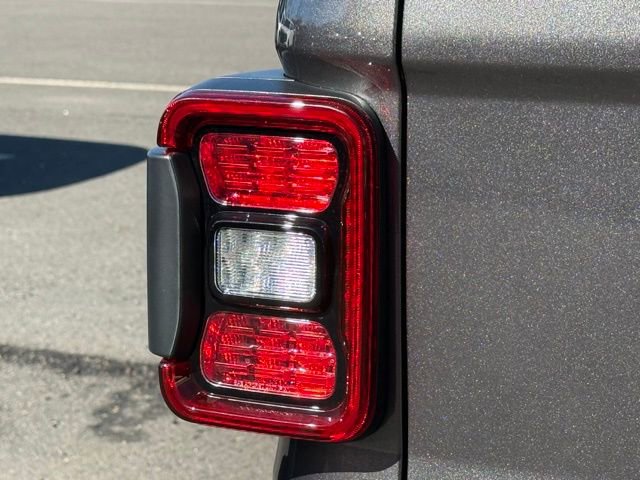 New 2026 Jeep Gladiator Sport AWD/4WD image 13