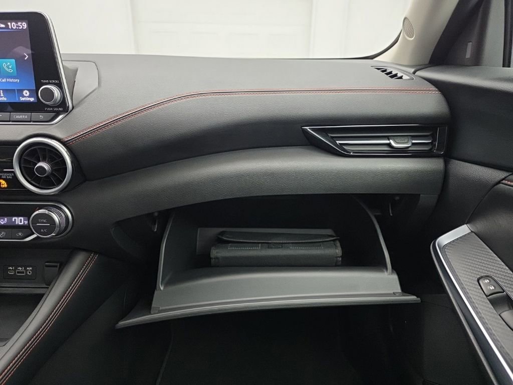 Used 2024 Nissan Sentra SR w/ SR Premium Package FWD image 32