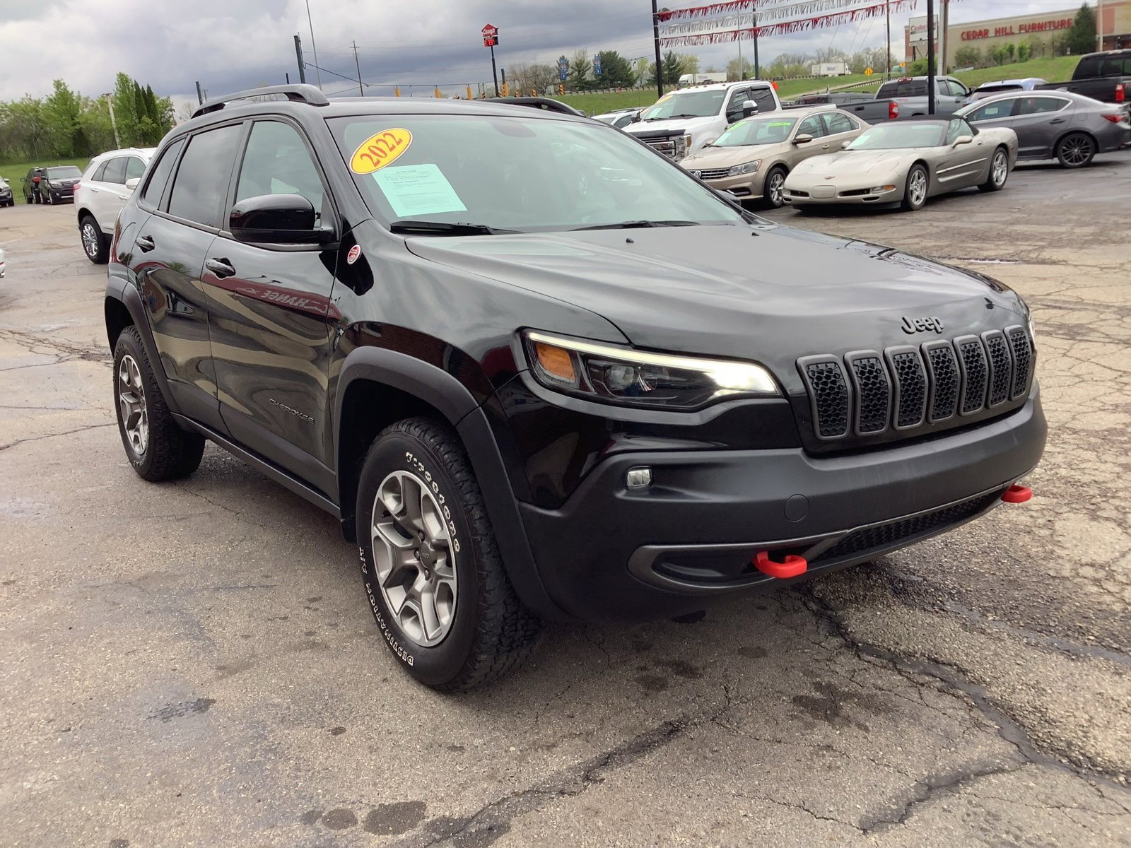 Used 2022 Jeep Cherokee Trailhawk w/ Sun & Sound Group image 3