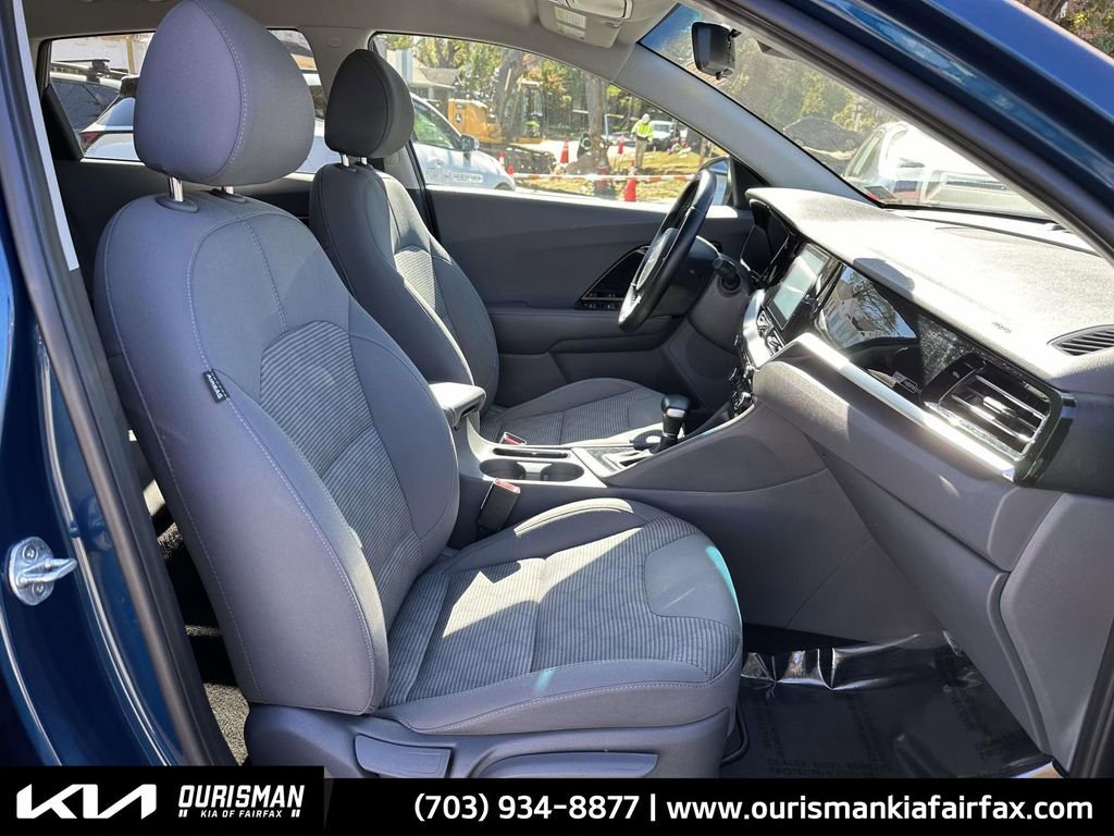 Used 2022 Kia Niro LXS image 19