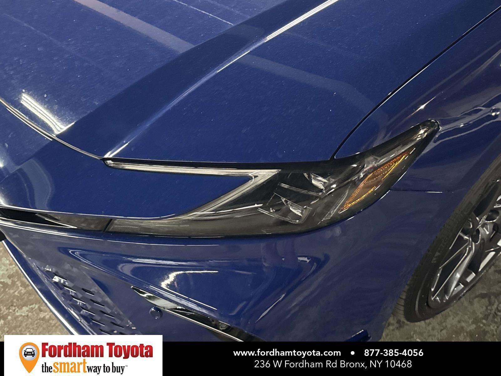 Used 2025 Toyota Camry XSE image 9