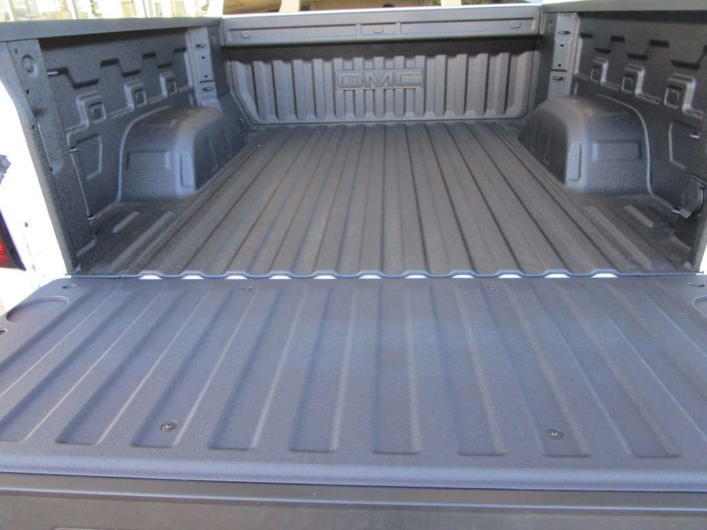 New 2026 GMC Sierra 1500 Elevation image 17