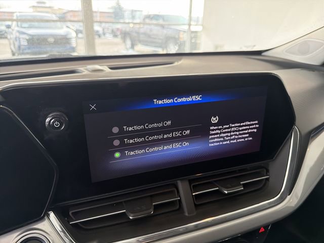 Certified 2025 Chevrolet Trax LT w/ LT Convenience Package image 26