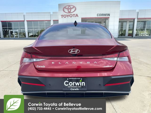 Used 2024 Hyundai Elantra Limited FWD image 4