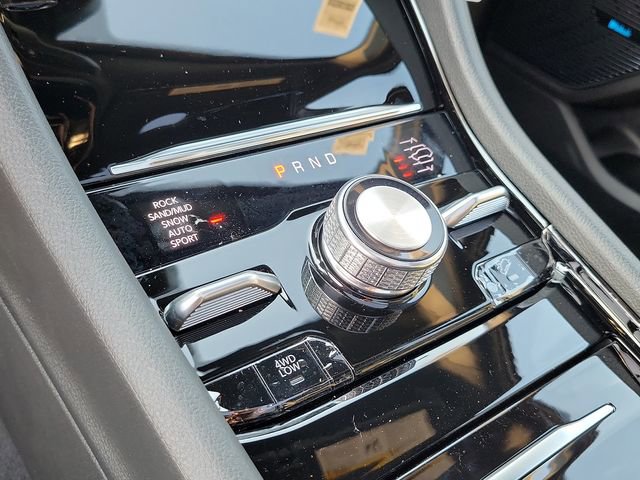 New 2024 Jeep Grand Cherokee Overland w/ Luxury Tech Group IV image 7