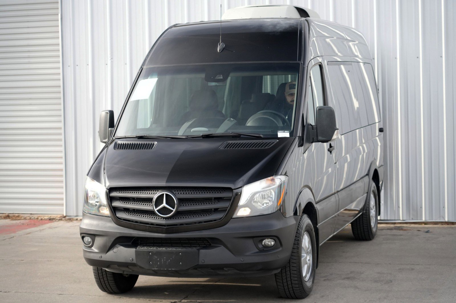 Used 2018 Mercedes-Benz Sprinter 2500 image 36