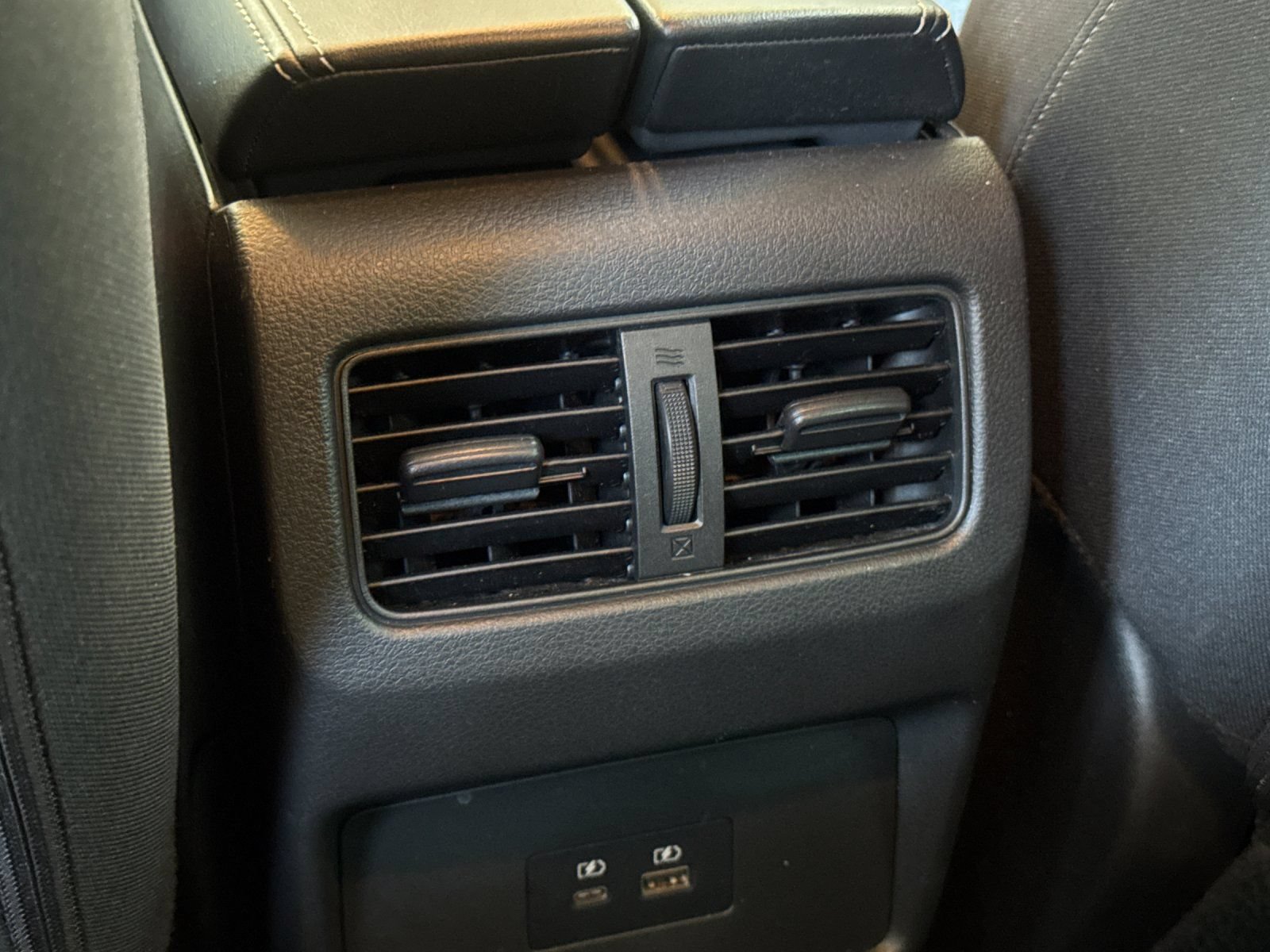 Used 2023 Nissan Rogue SV FWD image 35