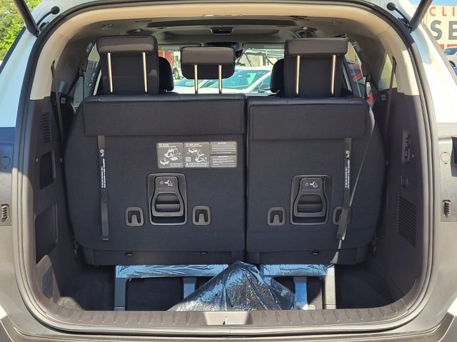 New 2027 Kia Carnival SX w/ Dark Edition Package FWD image 7