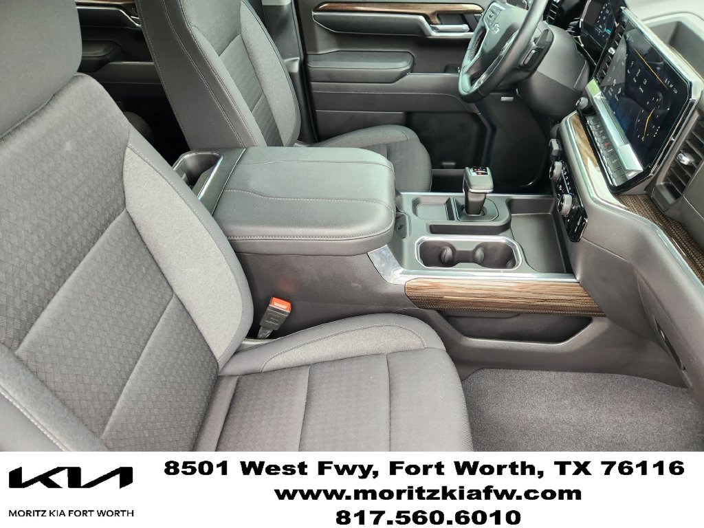 Used 2025 Chevrolet Silverado 1500 LT Trail Boss w/ Convenience Package II AWD/4WD image 14