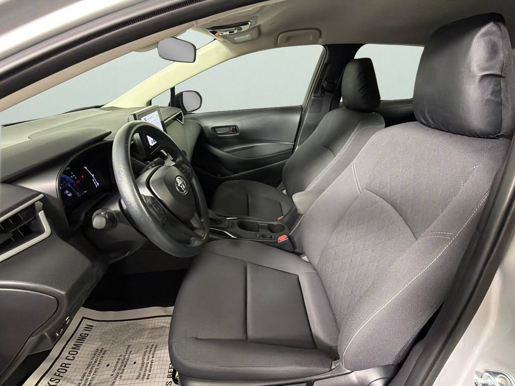 Used 2026 Toyota Corolla LE FWD image 17