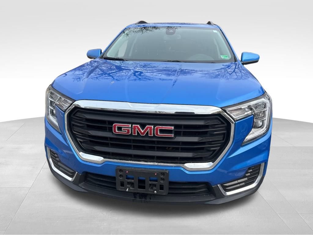 Certified 2024 GMC Terrain SLE w/ Driver Convenience Package image 6