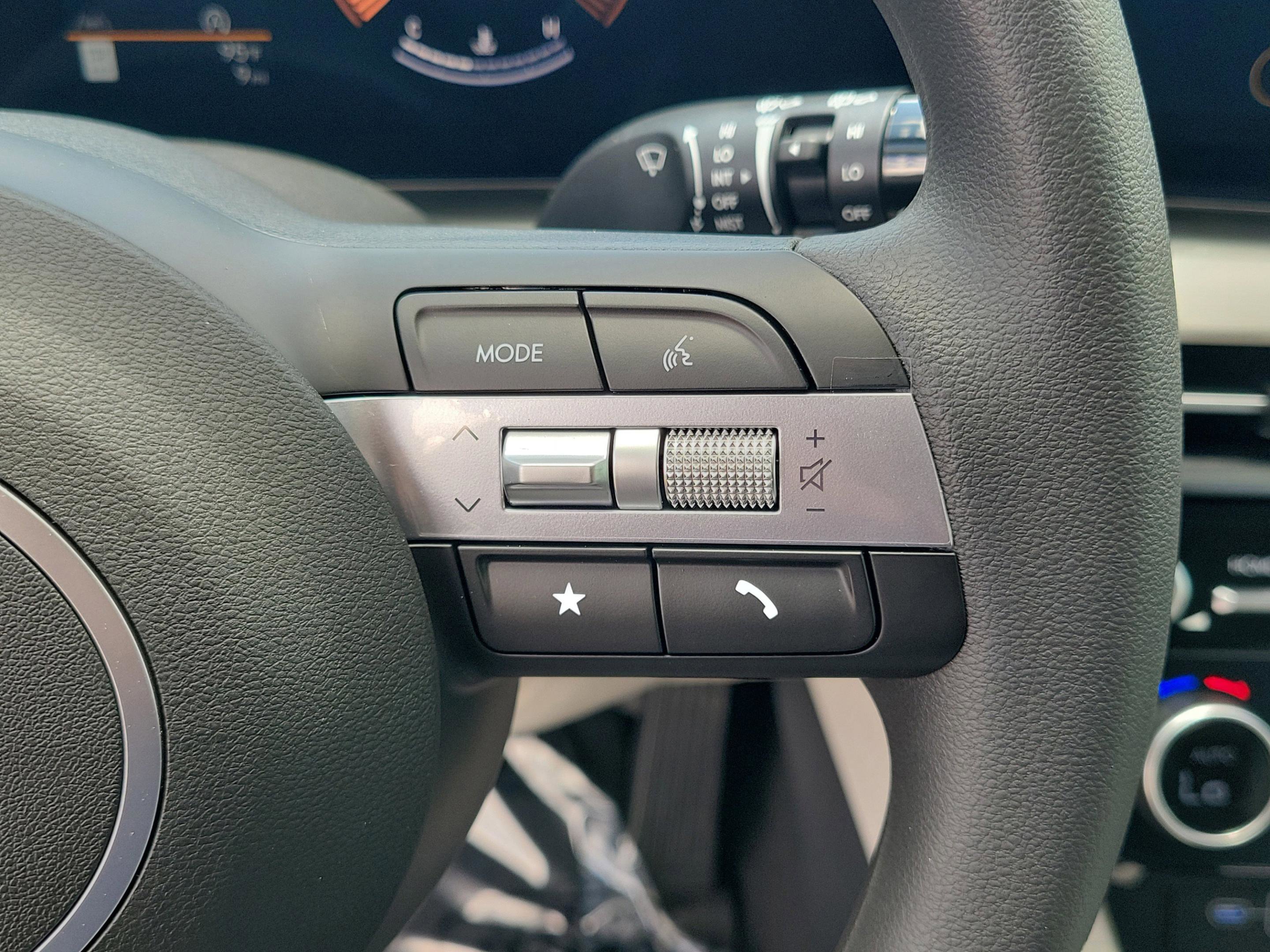 New 2026 Hyundai Tucson SEL image 19