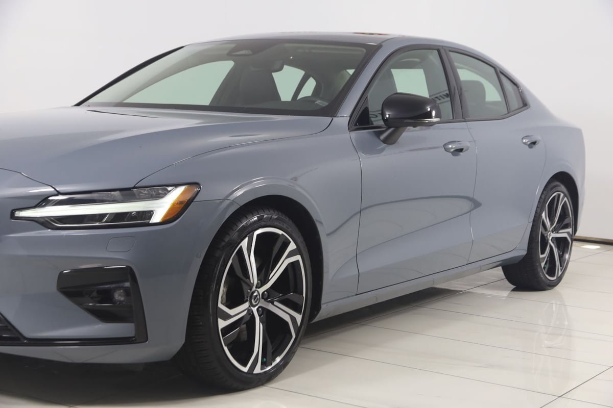 Used 2023 Volvo S60 B5 Plus AWD/4WD image 52