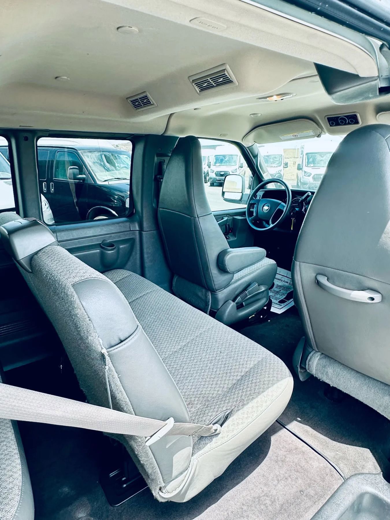 Used 2023 Chevrolet Express 3500 LT w/ LT Preferred Equipment Group image 10