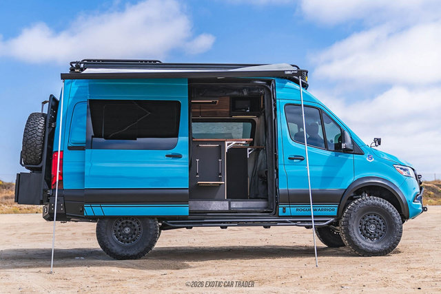 Used 2024 Mercedes-Benz Sprinter 2500 w/ Parking Package image 16