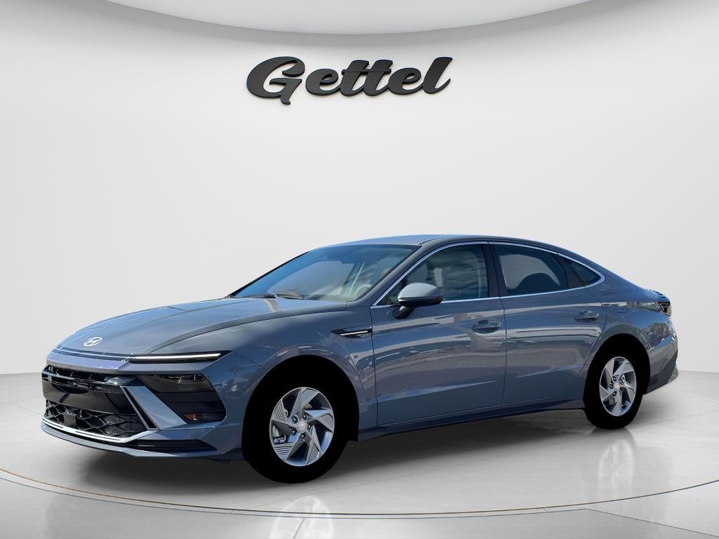 New 2026 Hyundai Sonata SE FWD image 1