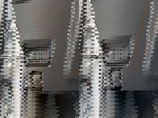 Used 2025 Toyota Prius XLE image 23