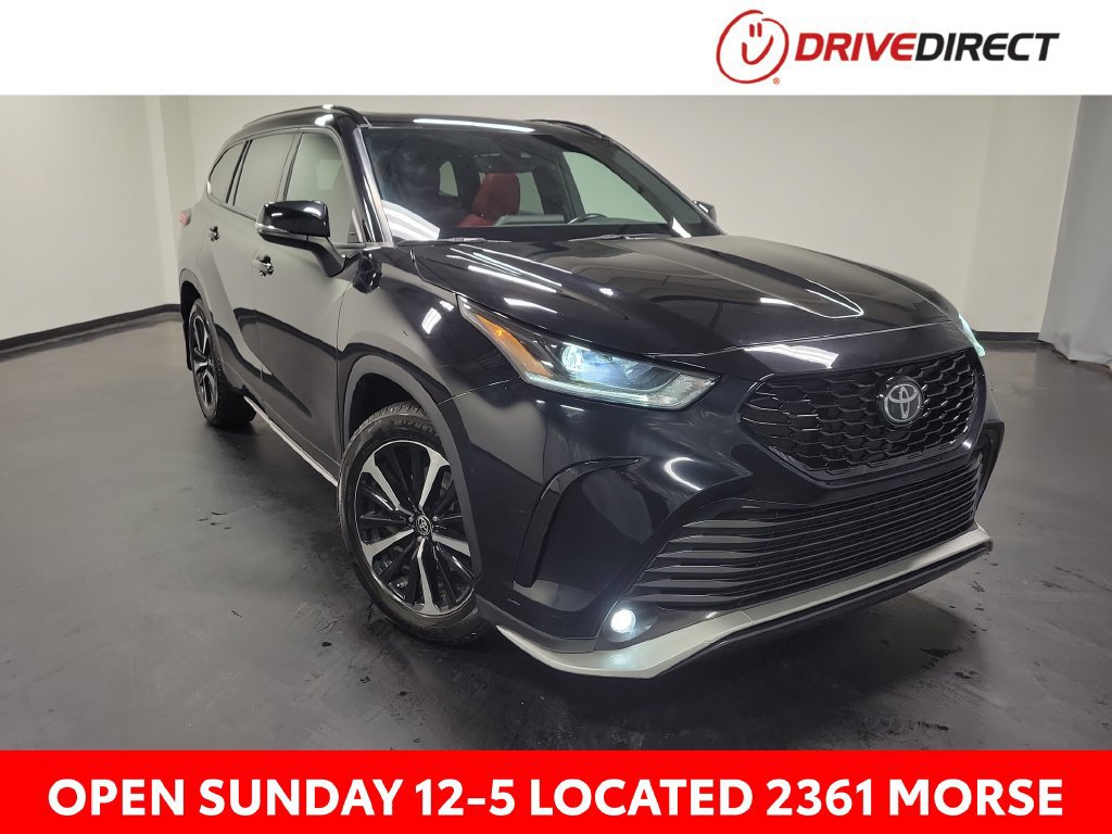 Used 2022 Toyota Highlander XSE AWD/4WD image 1