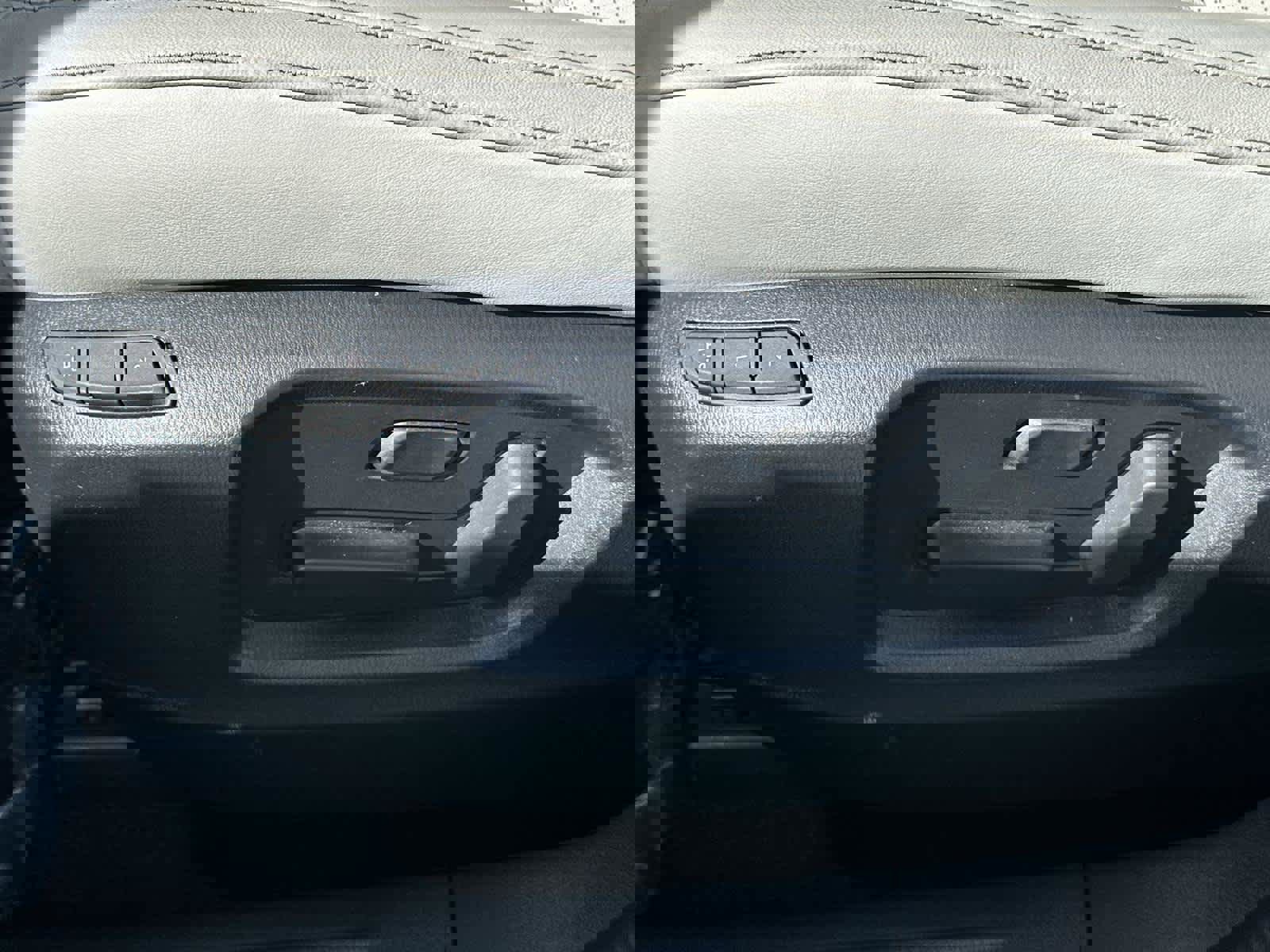 Used 2023 MAZDA CX-5 AWD 2.5 S w/ Premium Package image 23