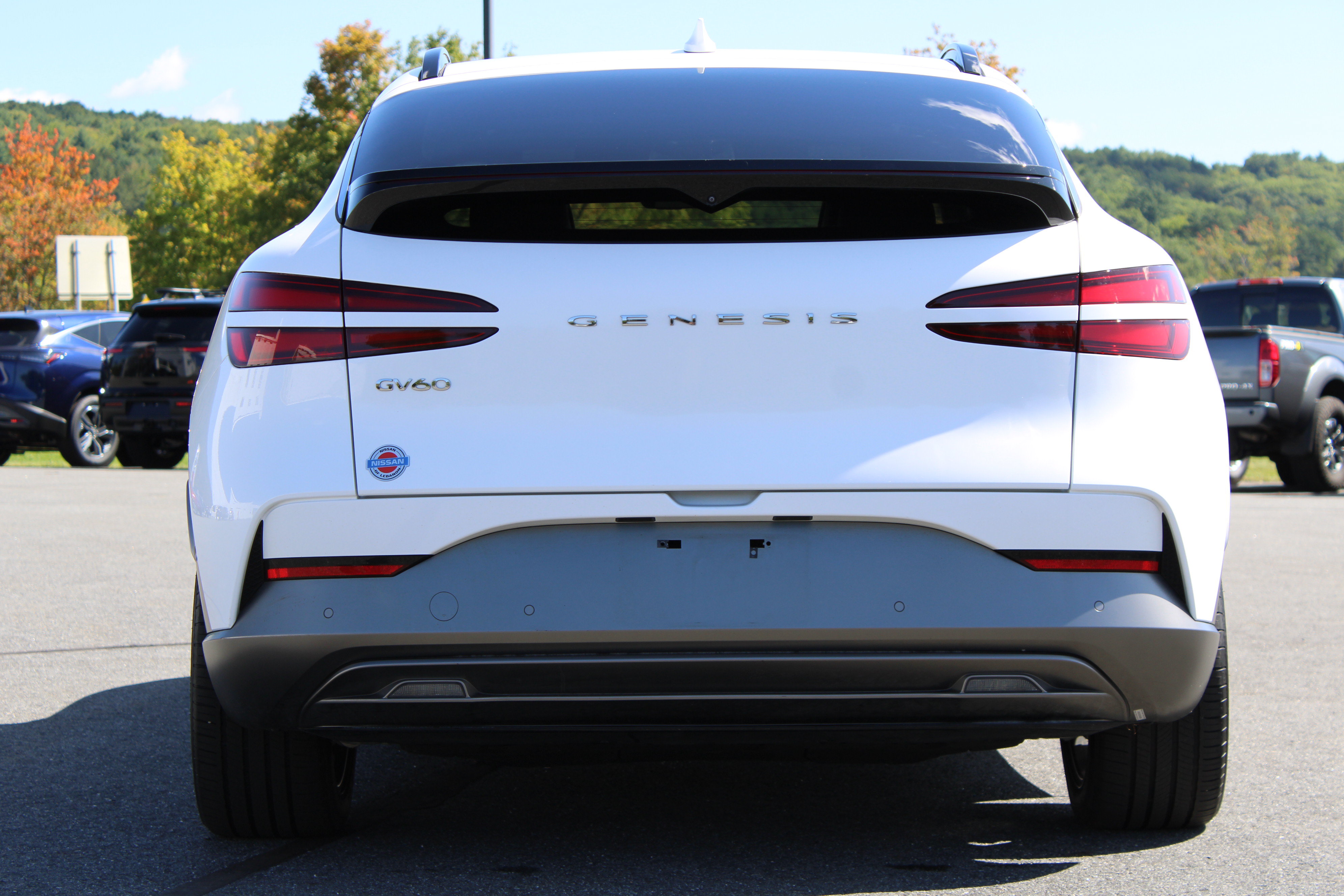 Used 2023 Genesis GV60 Advanced AWD/4WD image 8