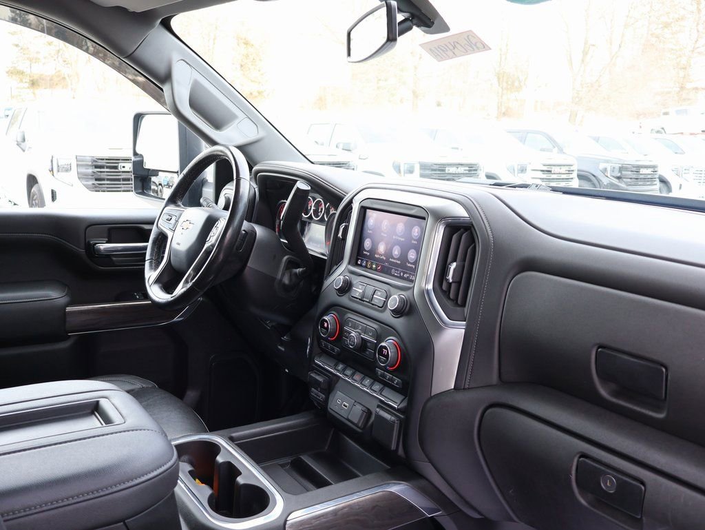Certified 2021 Chevrolet Silverado 3500 LTZ w/ LTZ Convenience Package image 45