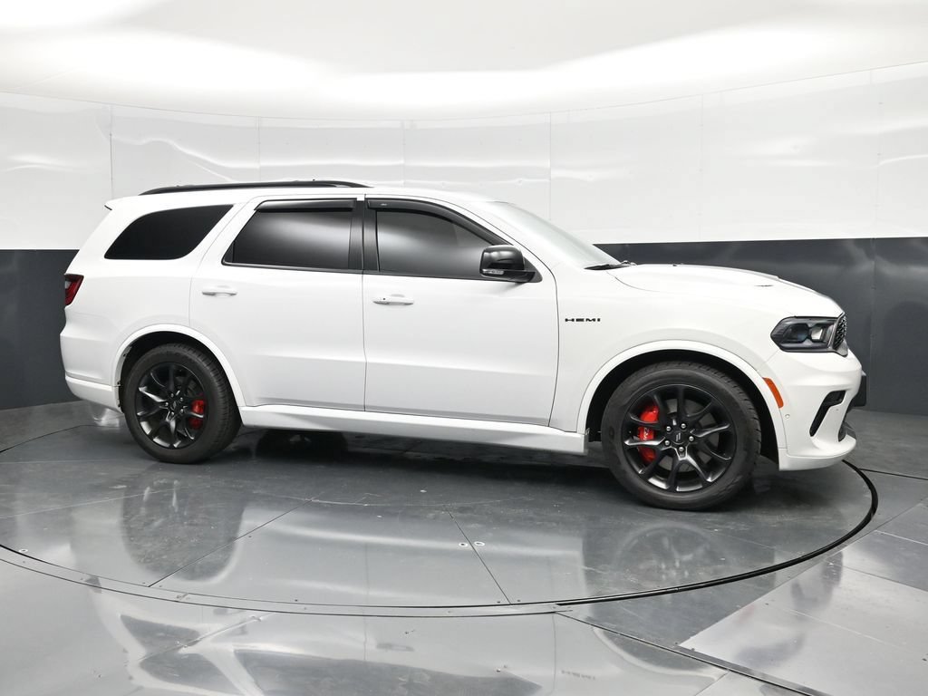 Used 2023 Dodge Durango R/T w/ Tow 'N Go Group AWD/4WD image 3