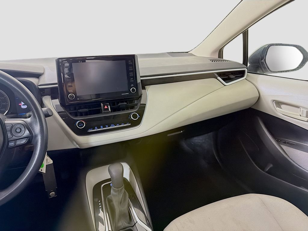 Used 2022 Toyota Corolla LE image 25