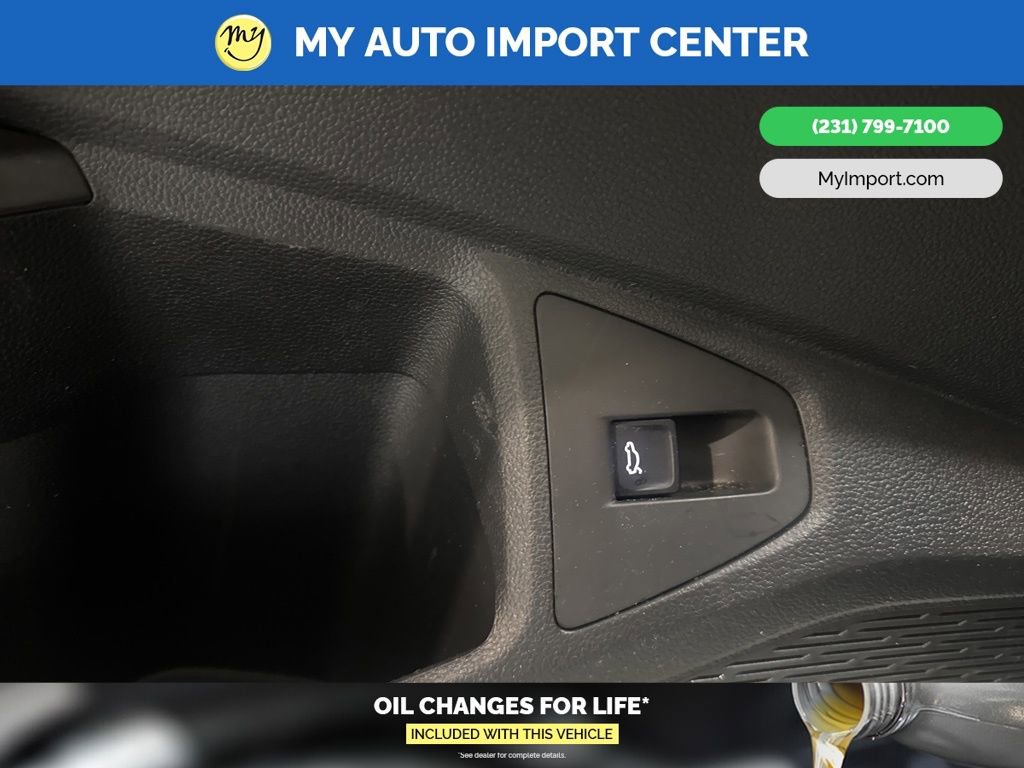 Used 2025 Volkswagen Jetta SEL image 12