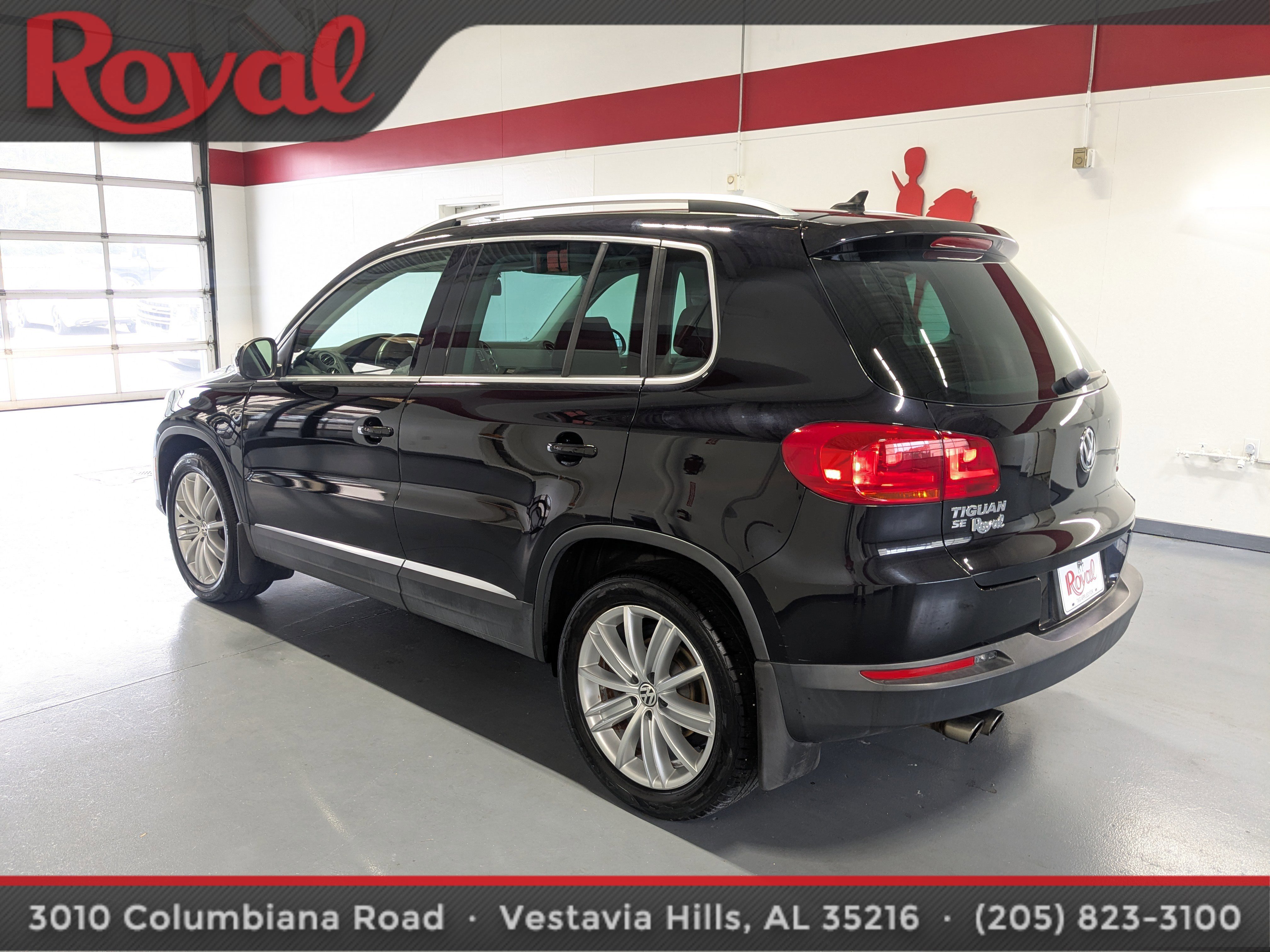 Used 2016 Volkswagen Tiguan SE image 2