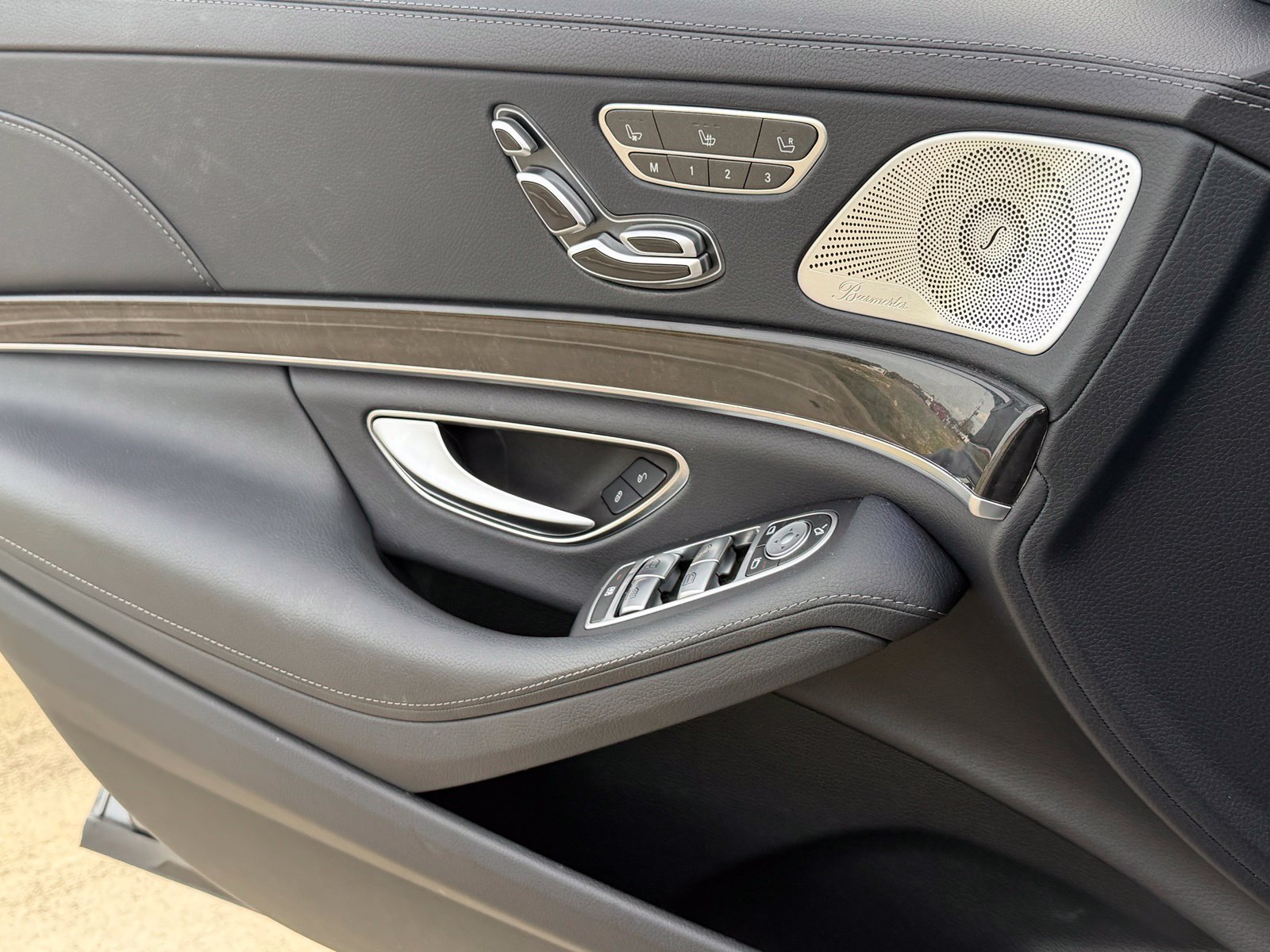Used 2020 Mercedes-Benz S 450 4MATIC Sedan image 39