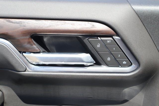 New 2025 GMC Sierra 2500 SLT w/ Texas SLT Premium Package image 20