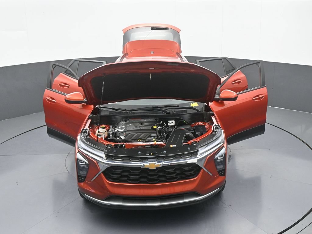 Used 2024 Chevrolet Trax LT w/ Driver Confidence Package FWD image 68