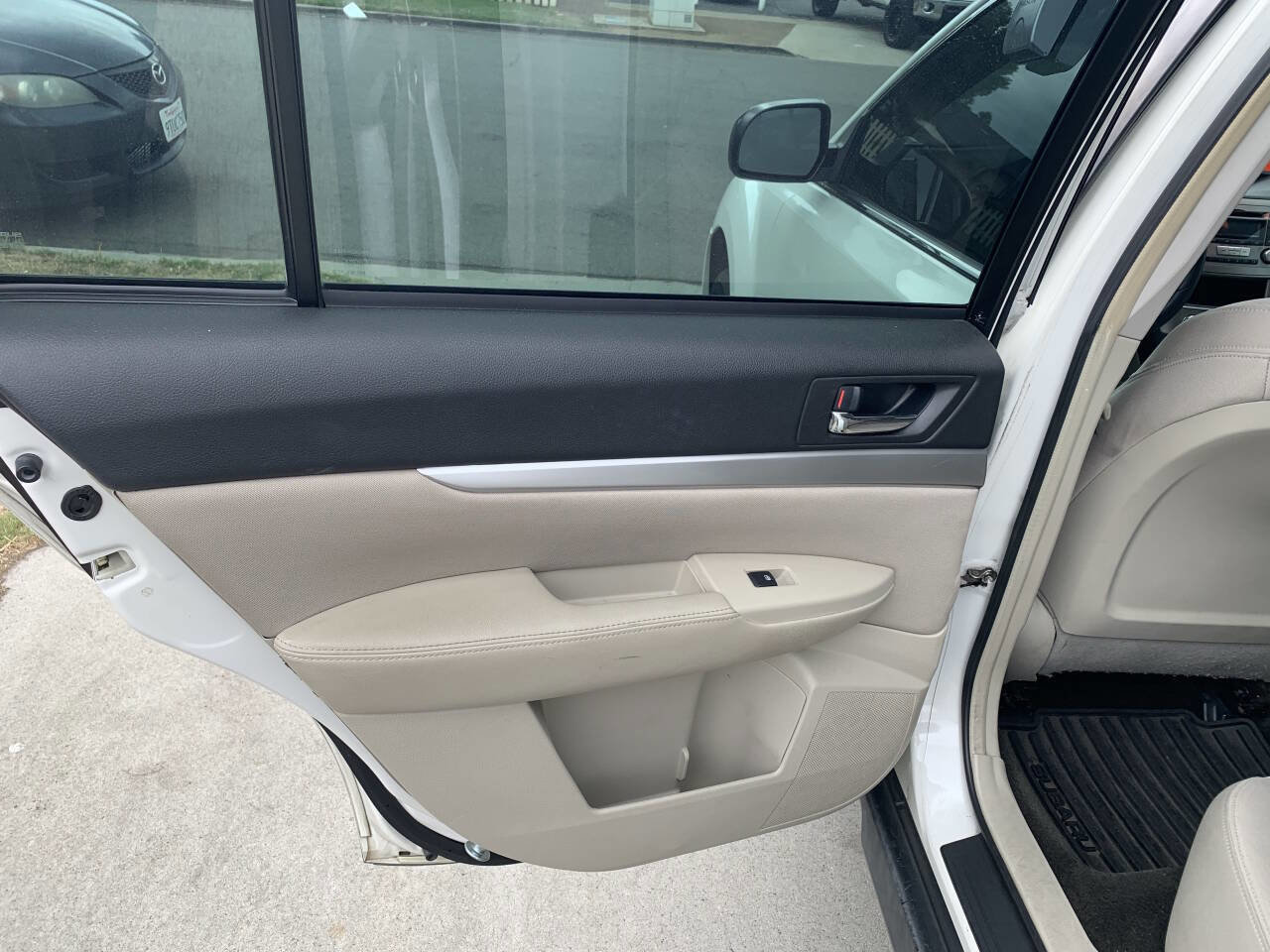 Used 2014 Subaru Outback 2.5i image 13