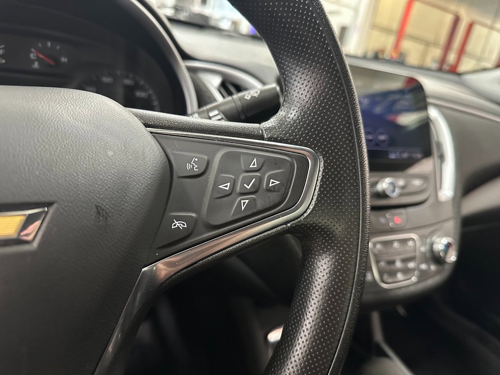 Used 2023 Chevrolet Malibu LT image 17