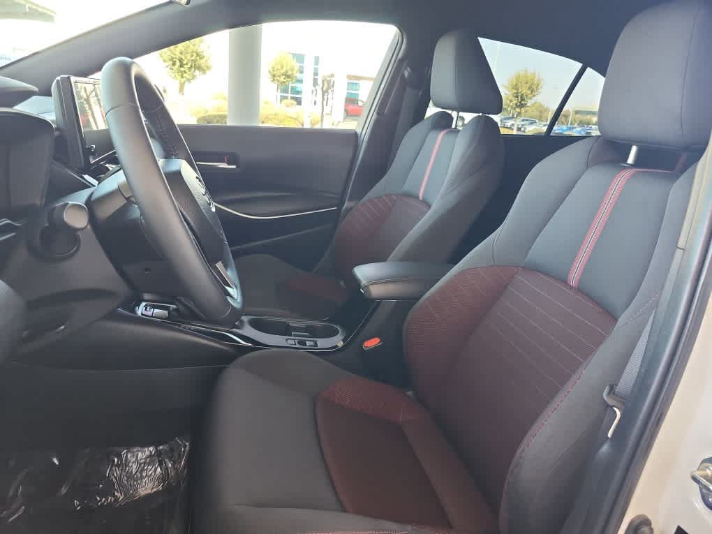 Used 2025 Toyota Corolla SE FWD image 15