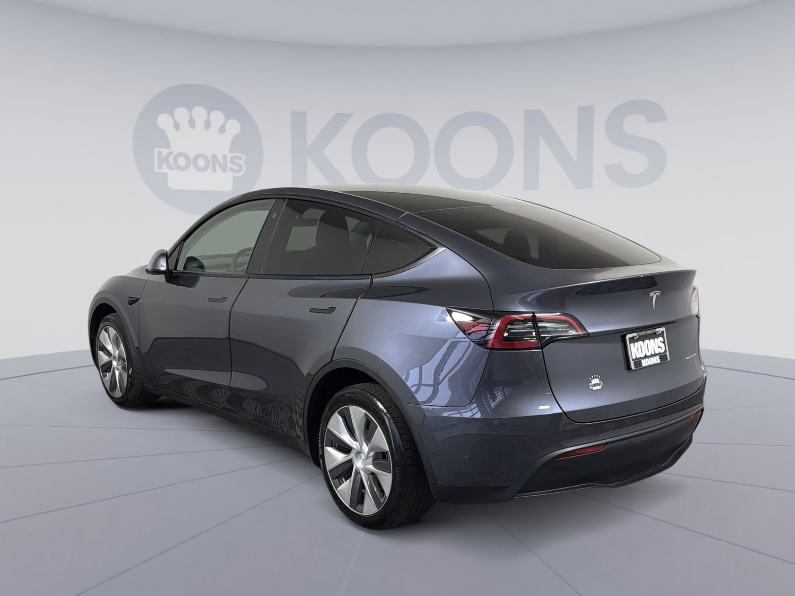 Used 2023 Tesla Model Y Long Range image 4