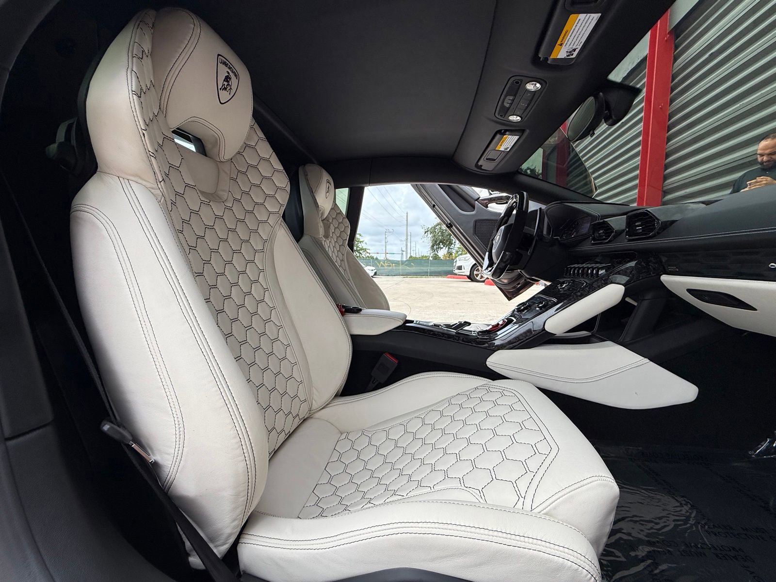 Used 2015 Lamborghini Huracan LP 610-4 AWD/4WD image 52