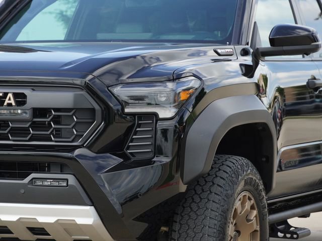 Used 2024 Toyota Tacoma 4x4 Double Cab Hybrid image 4