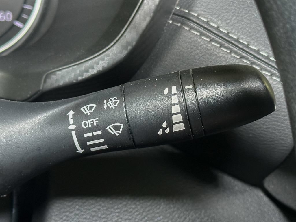 Used 2024 Nissan Sentra SV FWD image 33