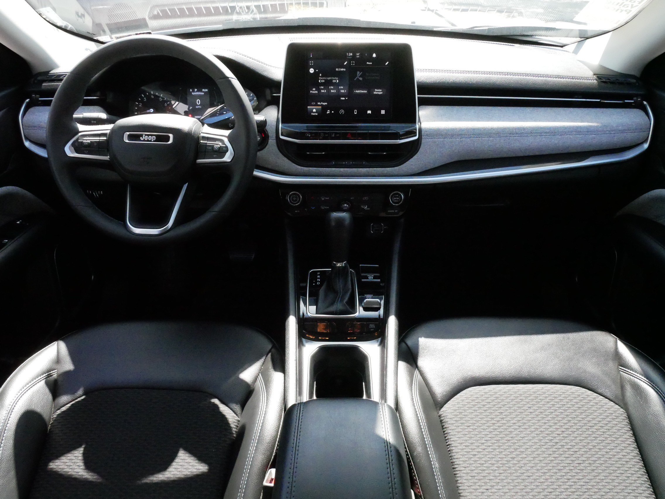 Used 2022 Jeep Compass Latitude AWD/4WD image 10