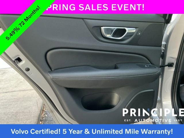 Certified 2025 Volvo S60 T8 Plus image 33