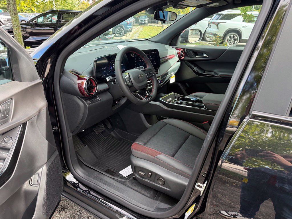 New 2027 Chevrolet Equinox RS w/ Convenience Package III AWD/4WD image 12