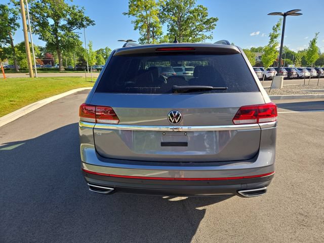 Used 2023 Volkswagen Atlas SE w/ Panoramic Sunroof Package FWD image 4