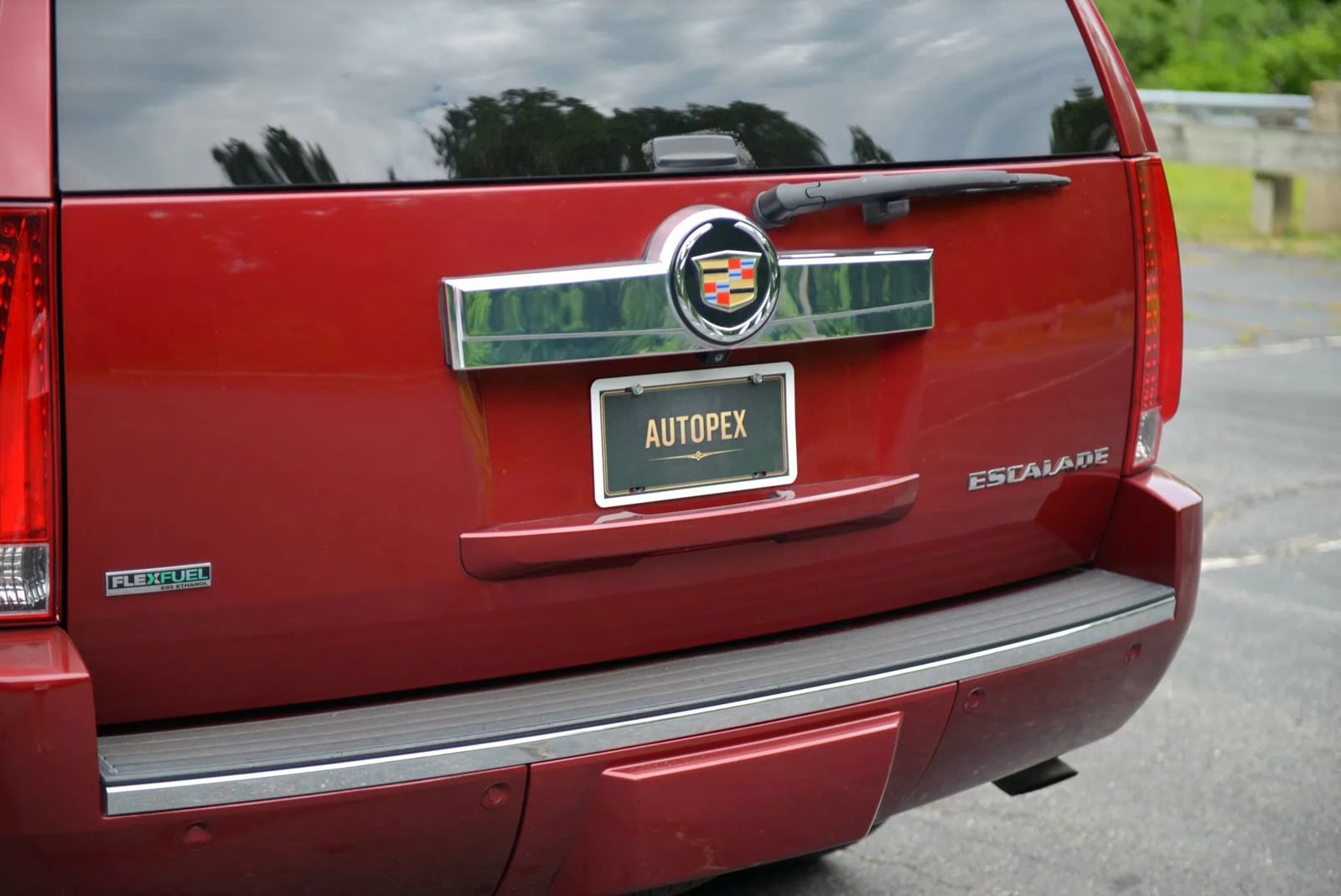 Used 2010 Cadillac Escalade Luxury AWD/4WD image 65