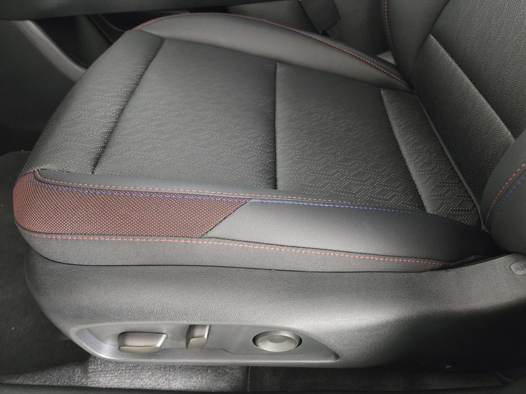 New 2026 Chevrolet Equinox RS FWD image 26