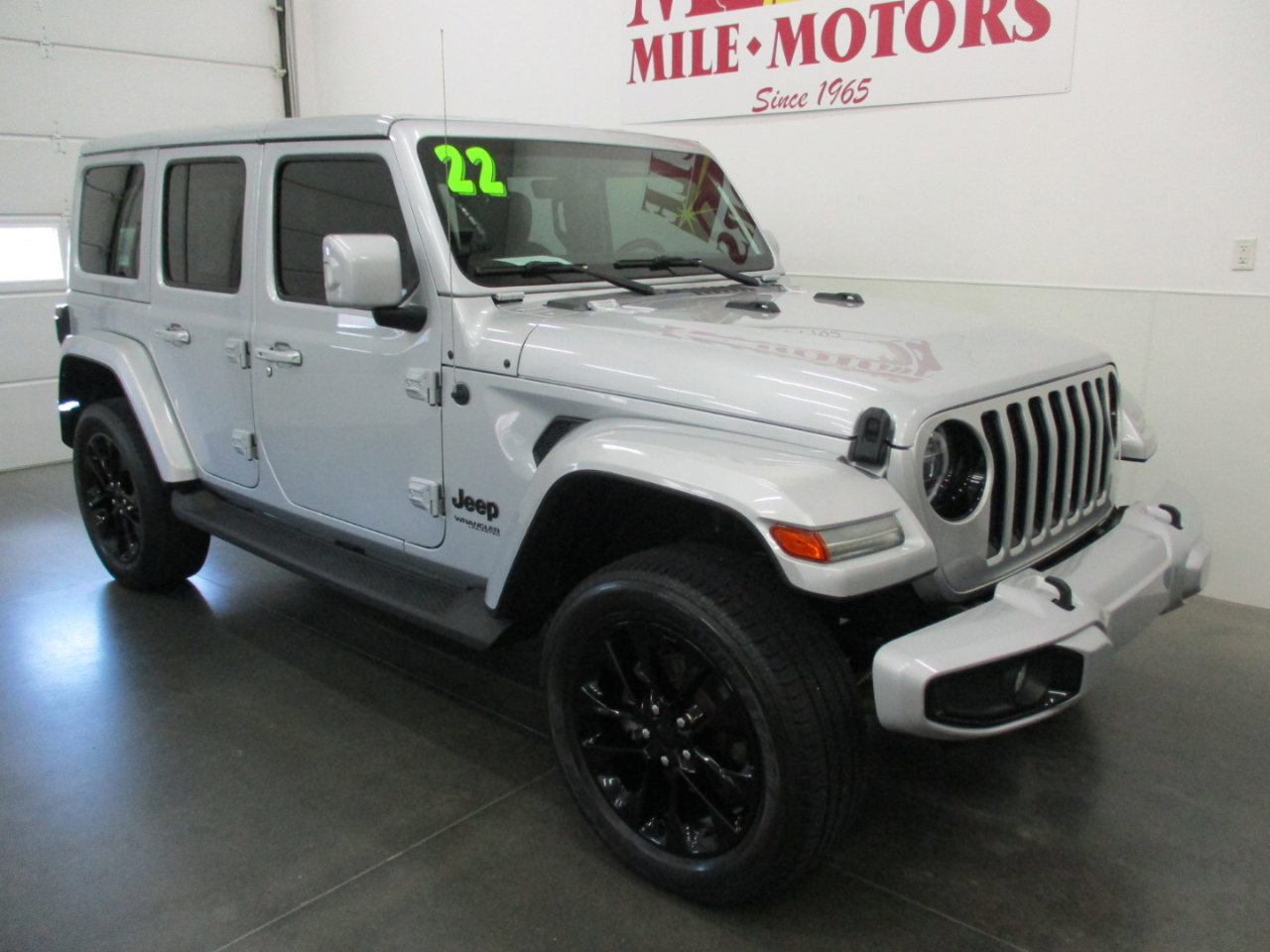 Used 2022 Jeep Wrangler Unlimited Sahara image 1